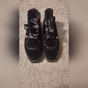 TUK SHOES Black Velvet Pointed Toe Creeper Boots
